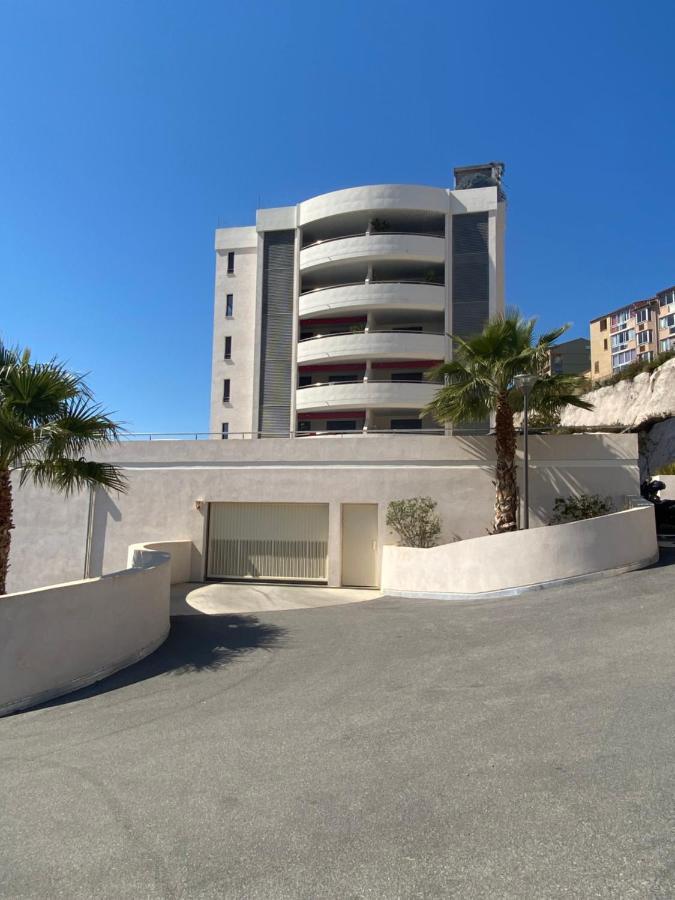 T2 De Standing Avec Parking A 250 Metres De La Plage, Route Des Sanguinaires, Ajaccio *